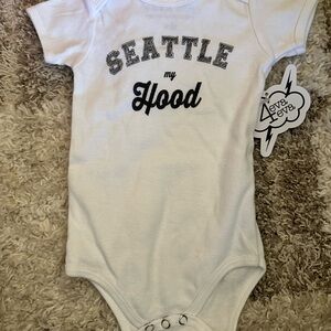 4 Eva Eva White Baby Onesie - Seattle My Hood 6-13 months brand new with tags